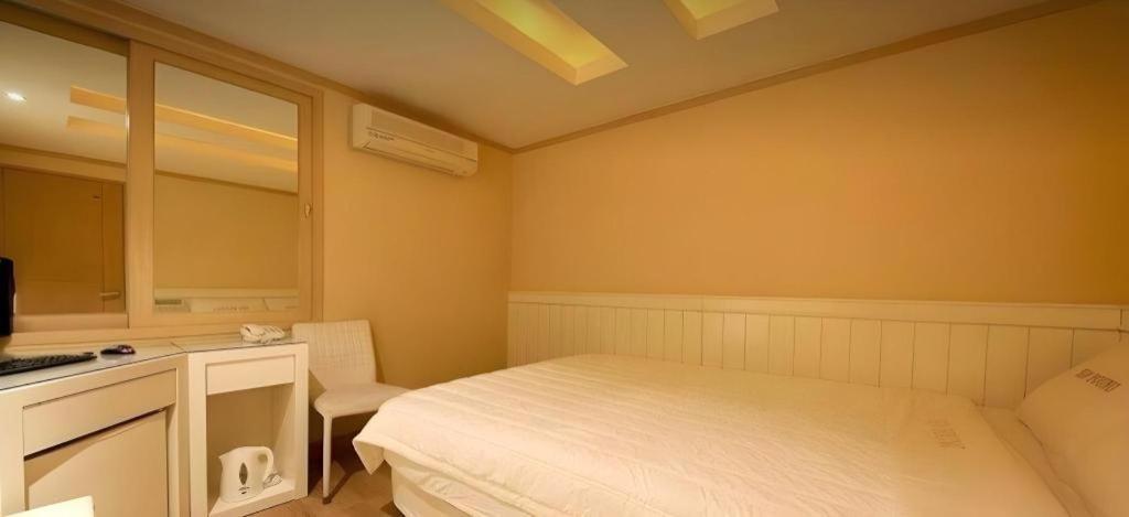Sinyoung Motel Seoul Exterior foto
