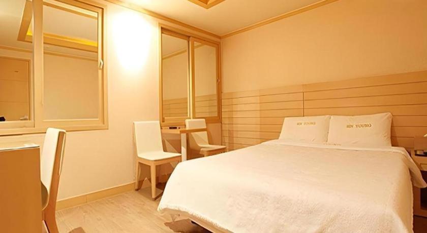 Sinyoung Motel Seoul Exterior foto